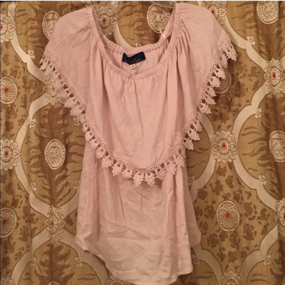 Francesca’s lace trim off the shoulder top